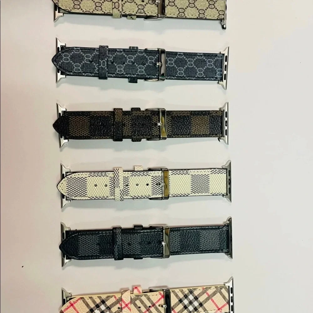 Cute Checkered Watchband in White For Apple Watch Any Series, Please Select Size